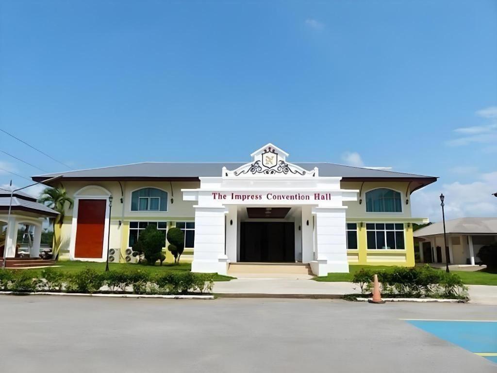 The Impress Nan Hotel Exterior foto