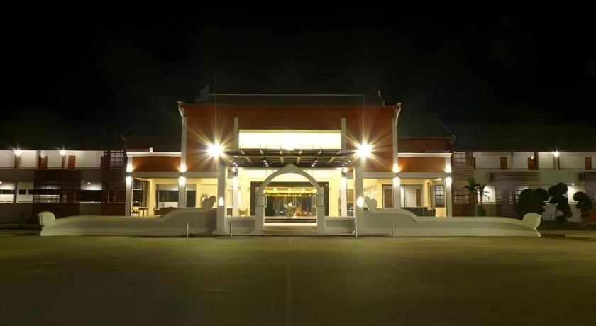The Impress Nan Hotel Exterior foto