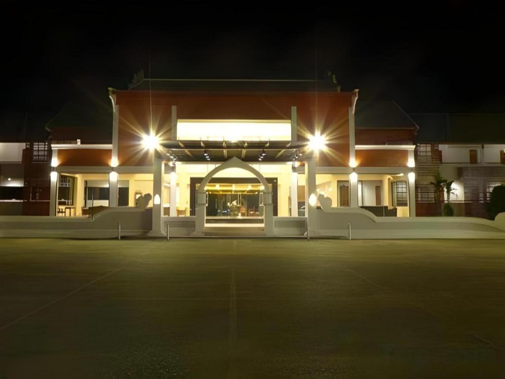 The Impress Nan Hotel Exterior foto